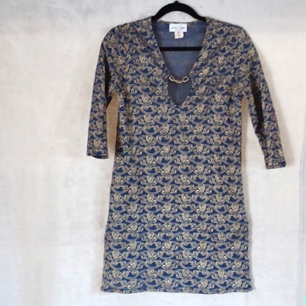 Jordan Taylor Women Blue Gray Lace Tunic Gold Scroll Print/Design Size M.